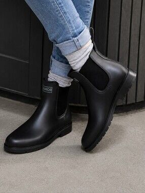 Amoji Black Rubber Chelsea Rain Boots Sz 25.0(8 US) Waterproof Slip-On Lug Sole